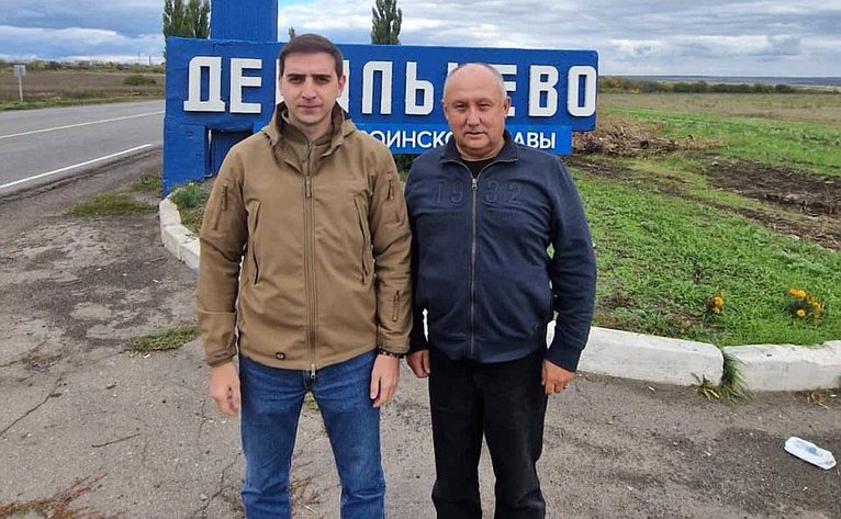Андрей Базилевский побывал в Донецкой Народной Республике в городе Дебальцево и передал социально значимый груз от дальневосточного региона