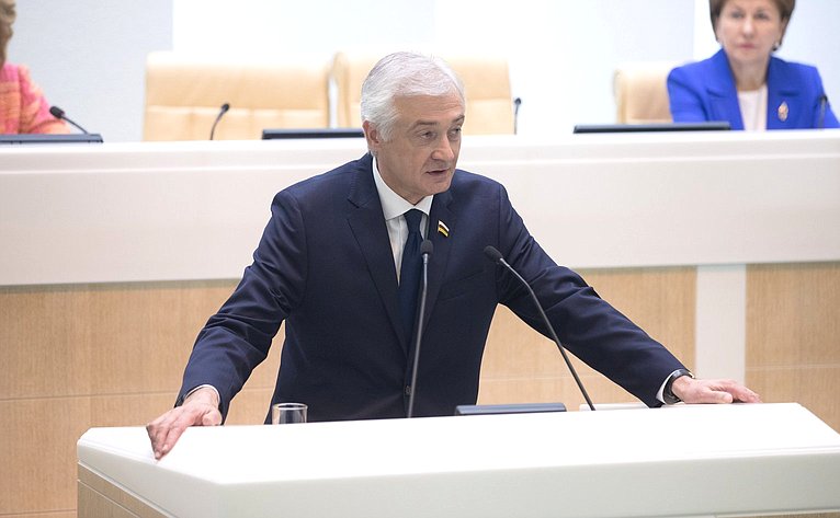 Глава парламента Северной Осетии А. Мачнев