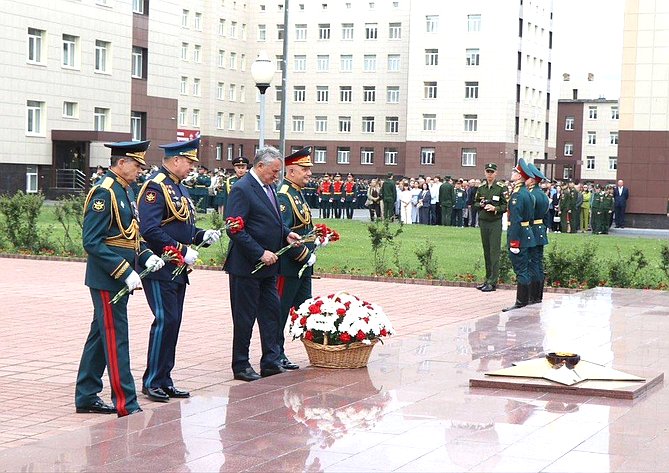 Юрий Воробьев принял участие в церемонии выпуска молодых специалистов Военного ордена Жукова университета радиоэлектроники