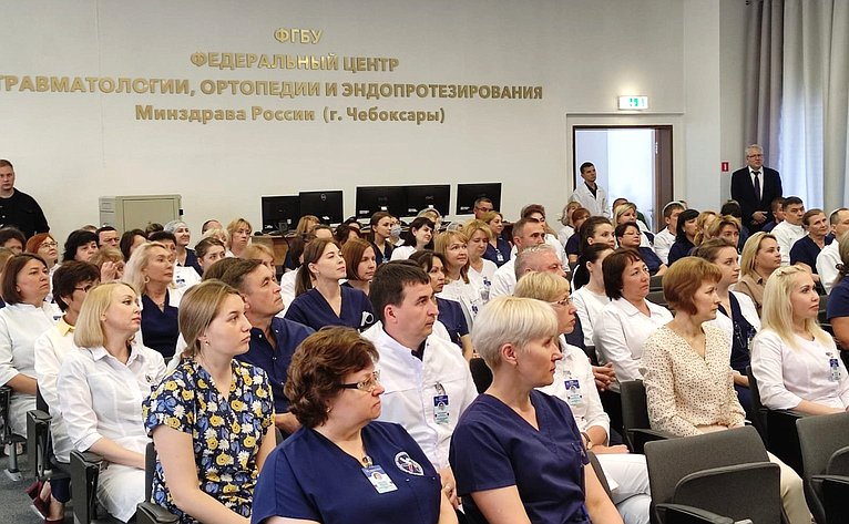 Николай Владимиров посетил новый реабилитационный корпус Федерального центра травматологии в Чебоксарах