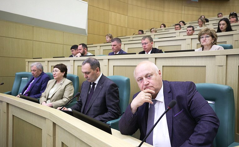 Пленарное заседание Второго Форума тружеников села
