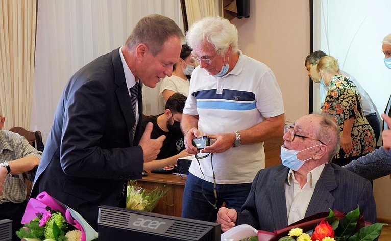 Александр Башкин принял участие в торжественных мероприятиях, посвященных 90-летнему юбилею астраханского писателя краеведа Александра Маркова