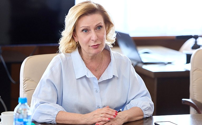 Инна Святенко
