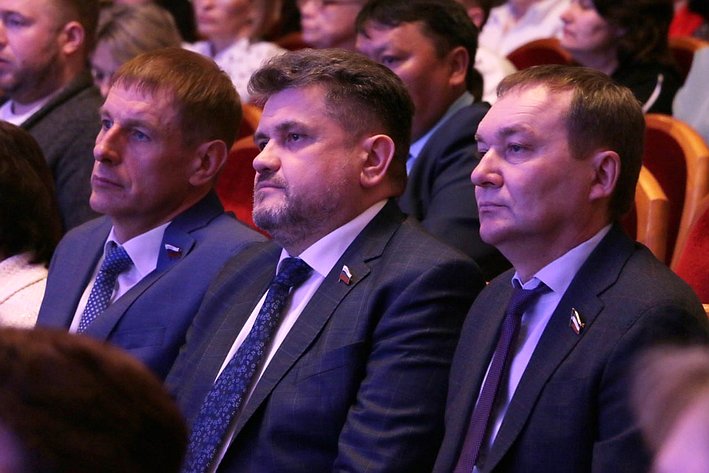 Олег Земцов в рамках рабочей поездки в регион выступил на торжественном мероприятии, посвященном итогам избирательной кампании по выборам Президента Российской Федерации
