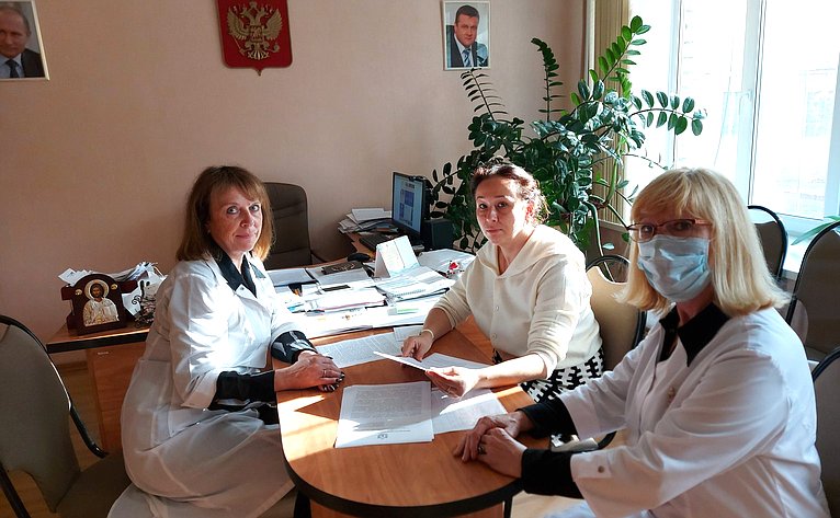Ирина Петина провела ряд рабочих встреч с руководителями медицинских учреждений области и региональными специалистами в области иммунопрофилактики