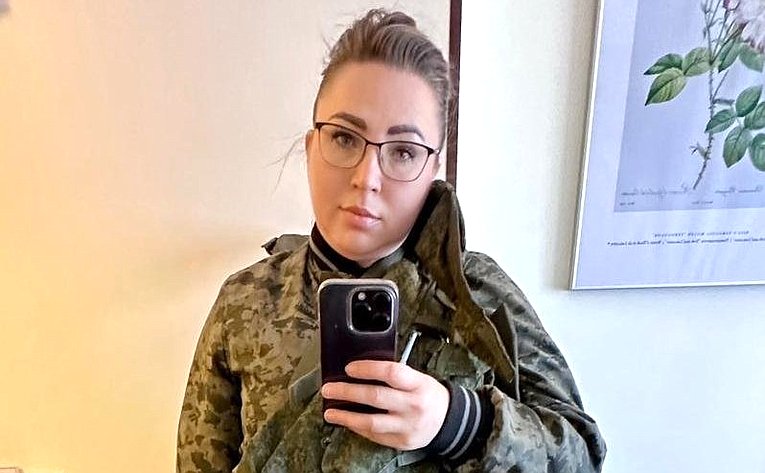 Елена Шумилова в Донецке передала бойцам груз, собранный совместно с благотворительным фондом «Добру Быть»