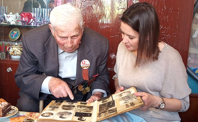 Маргарита Павлова поздравила с Днем Победы ветеранов Великой Отечественной войны