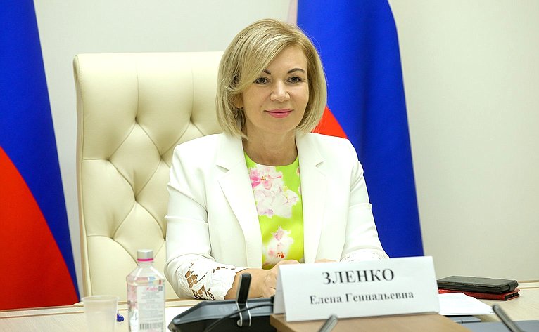 Заместитель председателя Комитета СФ по аграрно-продовольственной политике и природопользованию Елена Зленко