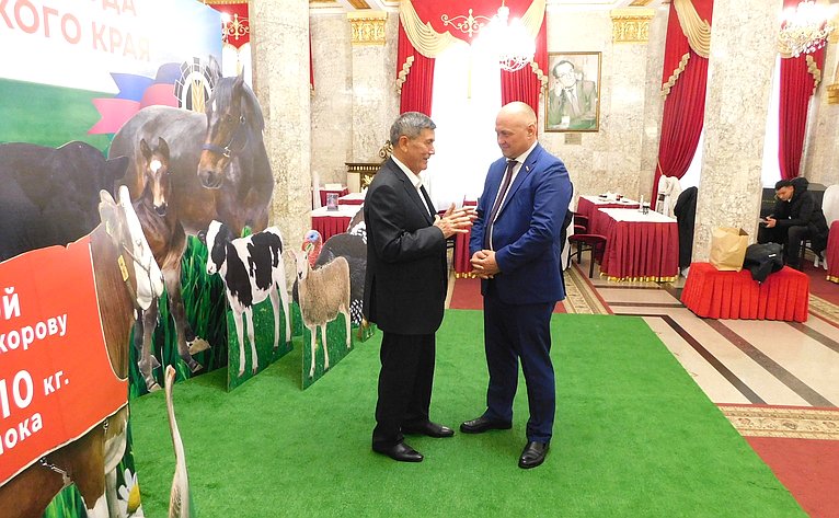 Алексей Кондратенко в рамках региональной недели принял участие в торжественном мероприятии, посвящённом Дню животновода