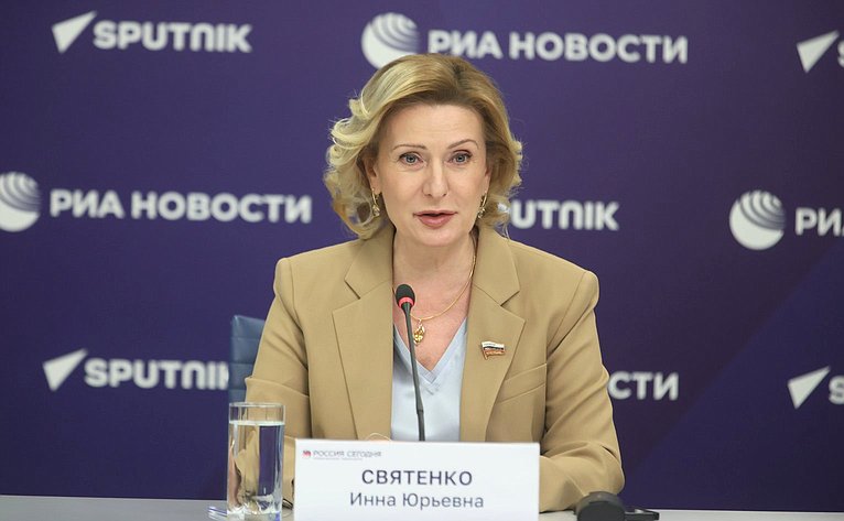 Председатель Комитета СФ по социальной политике Инна Святенко