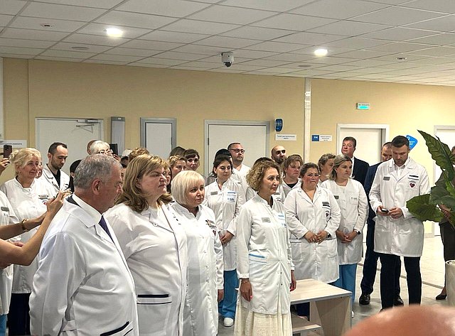 Анатолий Артамонов принял участие в открытии новой детско-взрослой поликлиники в Калуге
