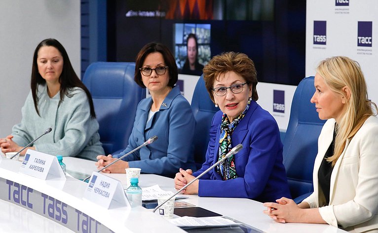 Пресс-конференция, посвященная Третьему Евразийскому женскому форуму «Женщины: глобальная миссия в новой реальности»