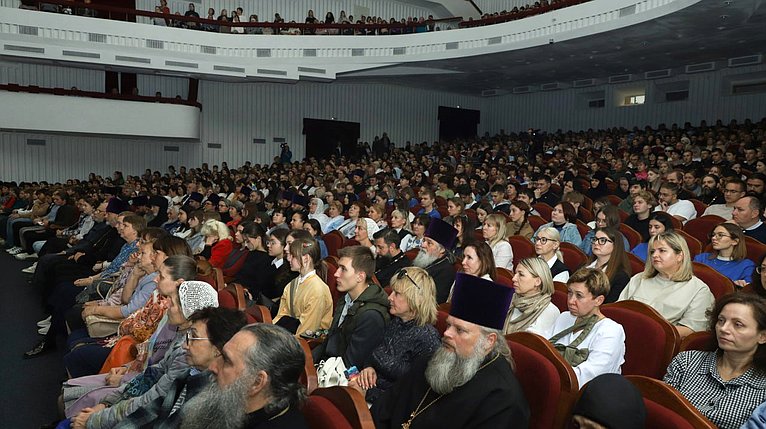 Николай Семисотов принял участие в пленарном заседании регионального этапа XXXIV Международных Рождественских образовательных чтений