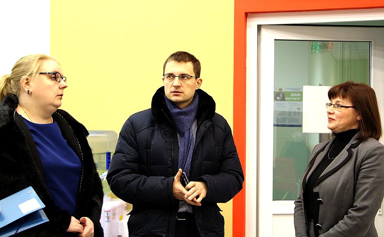 Дмитрий Шатохин совершил поездку в Удорский район. Парламентарий посетил местный бизнес-инкубатор