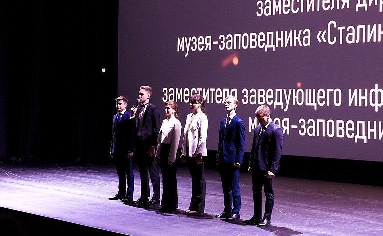 Сергей Горняков посетил премьерный показ патриотического фильма «Бессмертный Сталинград»