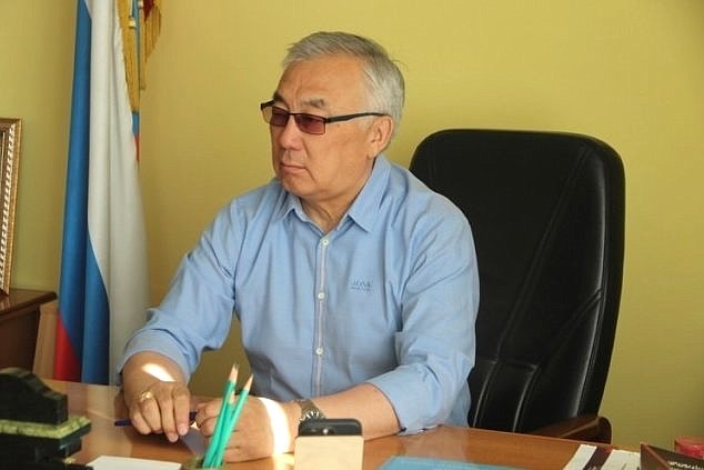 Баир Жамсуев во время рабочей поездки в регион 27 июня провел прием граждан по личным вопросам в поселке Агинское Забайкальского края