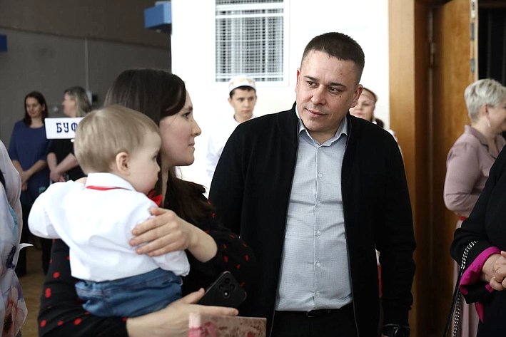 Айрат Гибатдинов принял участие в торжественных мероприятиях по случаю старта Года семьи в Ульяновской области