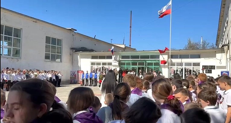 Лариса Мельник приняла участие в торжественной церемонии открытия Парты Героя