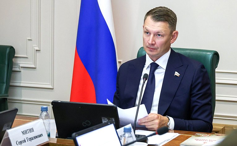 Александр Двойных