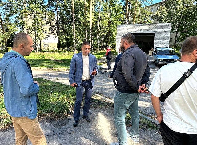Айрат Гибатдинов совершил рабочую поездку в город Димитровград и Мелекесский район, где посетил ряд ключевых социальных и медицинских объектов