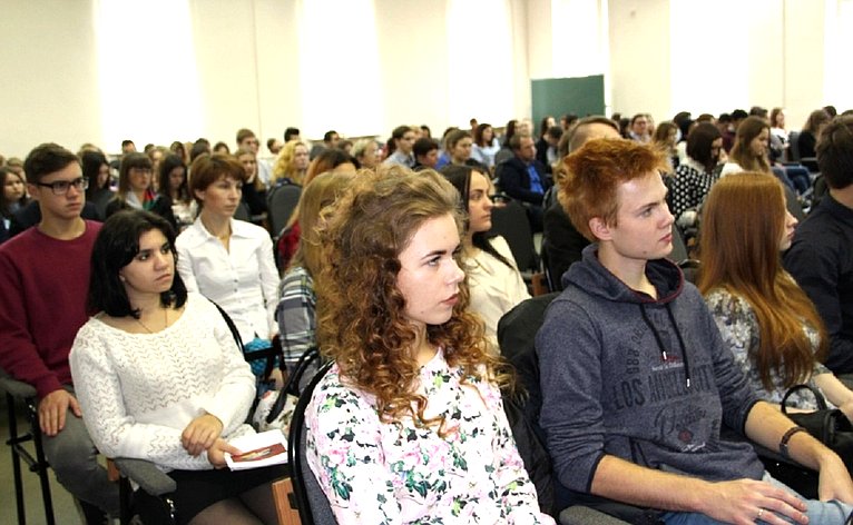 Михаил Козлов принял участие в межрегиональной конференции «Молодежь против терроризма», которая прошла в Костроме