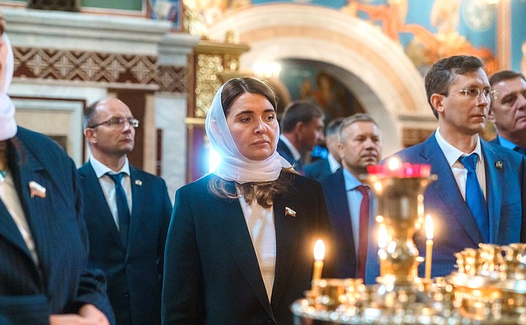 В рамках выездного заседания Комиссии СФ по развитию креативных (творческих) индустрий и народных художественных промыслов в России сенаторы посетили культурно-просветительные и социальные объекты