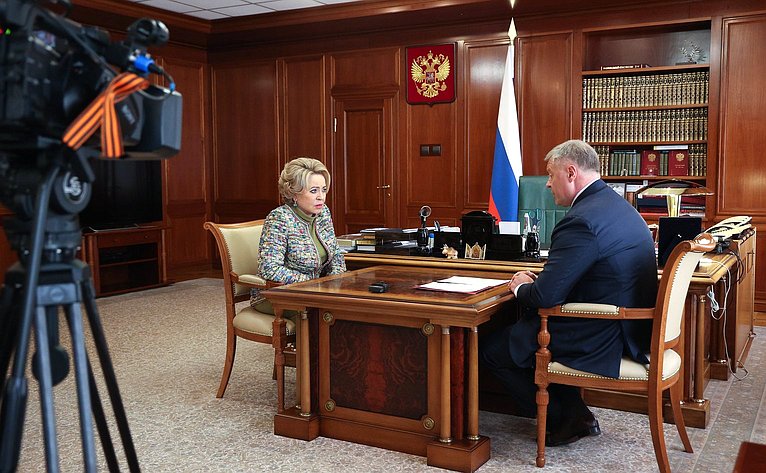 Председатель Совета Федерации Валентина Матвиенко провела встречу с губернатором Астраханской области Игорем Бабушкиным
