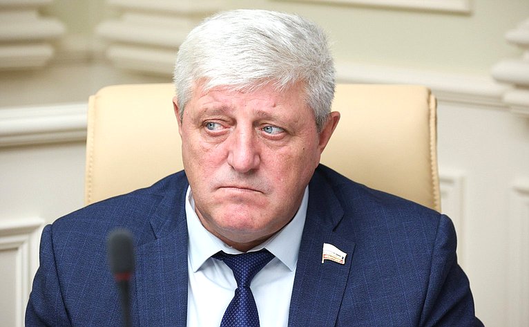 Алексей Наумец