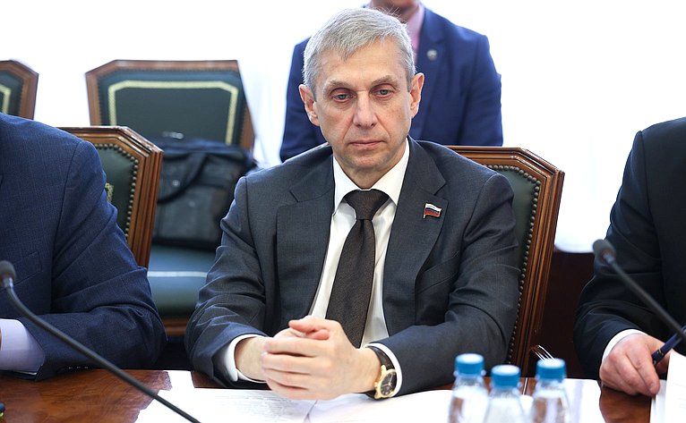 Андрей Сережников