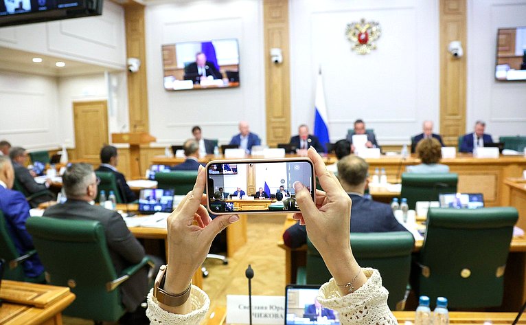 Парламентские слушания на тему «Лучшие региональные практики в сфере защиты прав потребителей»
