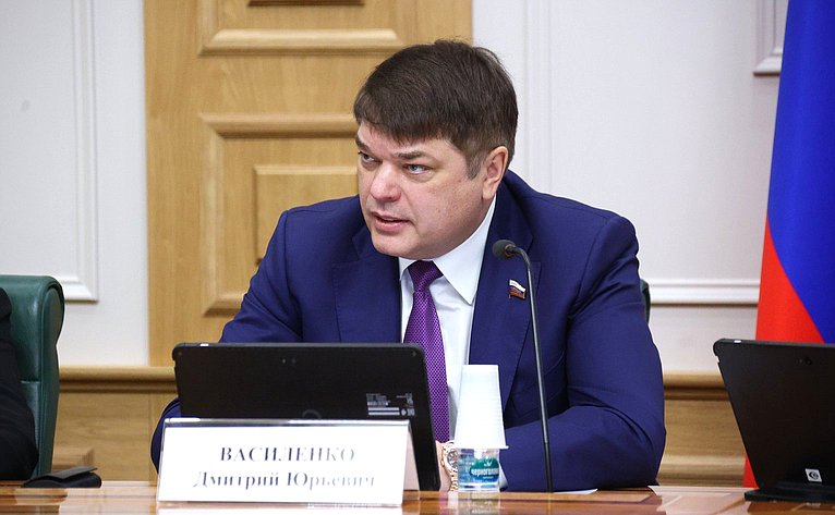 Дмитрий Василенко