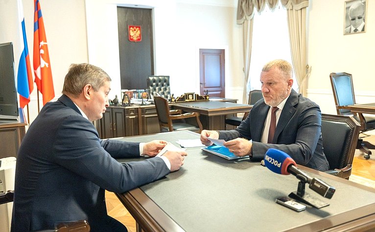 Сергей Горняков обсудил с главой Волгоградской области вопросы развития местного самоуправления