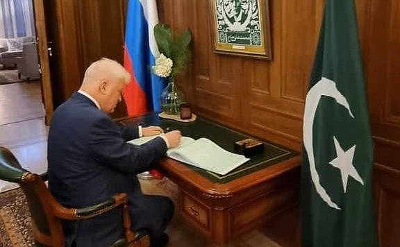 Владимир Чижов провел встречу с Чрезвычайным и Полномочным Послом Исламской Республики Пакистан Мухаммадом Халидом Джамали