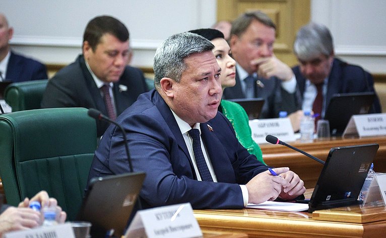 Встреча сенаторов Российской Федерации с Министром юстиции РФ Константином Чуйченко в формате «Открытого диалога»