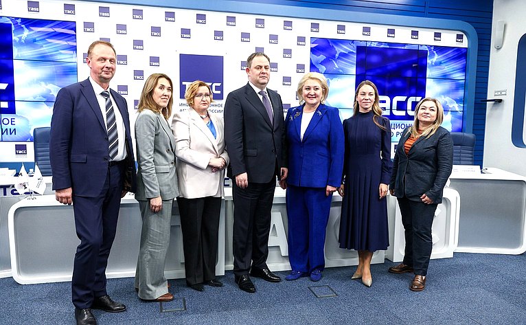 Лилия Гумерова приняла участие в пресс-конференции, посвященной проведению в Москве III Национального съезда учебной промышленности «Учпром-2025»