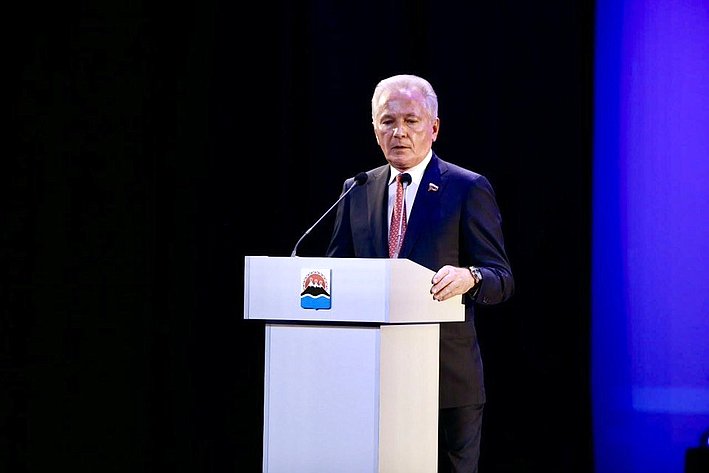 Валерий Пономарев