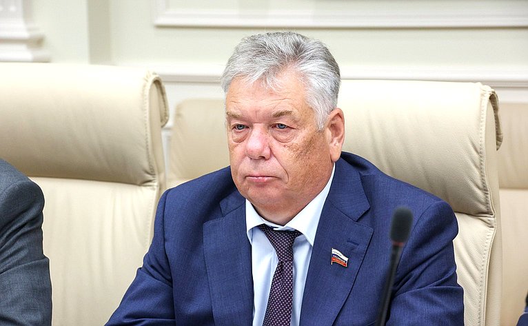 Николай Воробьев
