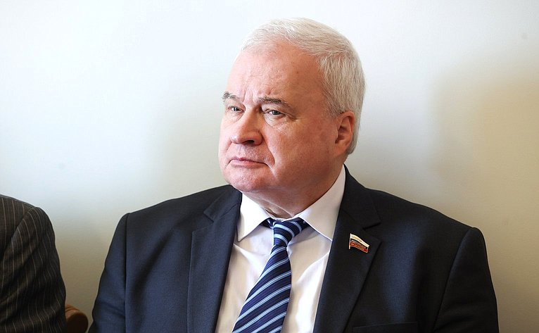 Андрей Денисов