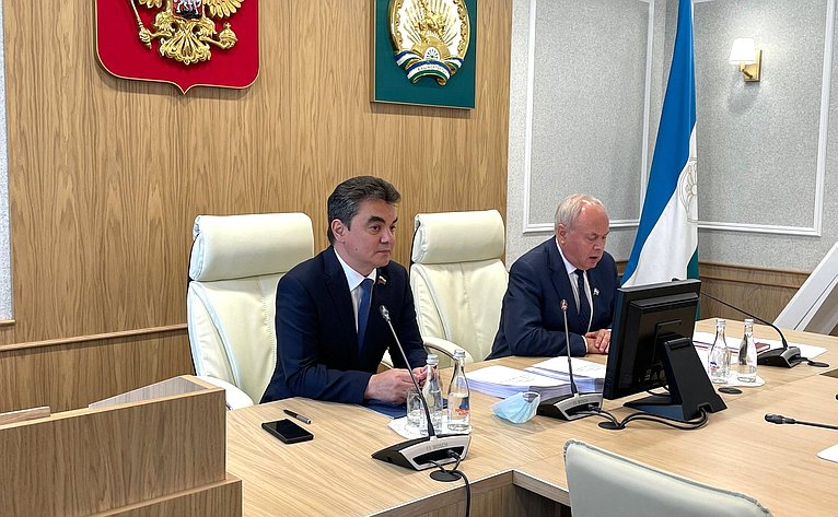 Ирек Ялалов представил информацию о своей деятельности в Совете Федерации на заседании Президиума Государственного Собрания – Курултая Республики Башкортостан