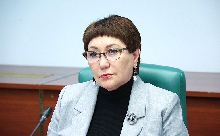 Елена Перминова