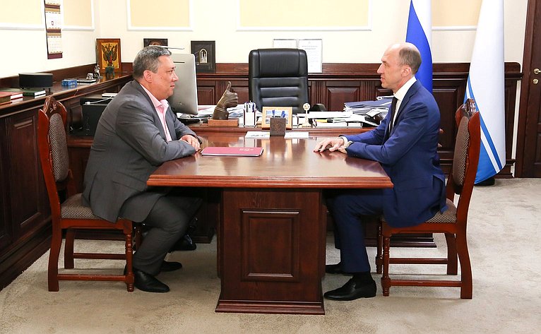 Владимир Полетаев встретился с главой Республики Алтай, председателем правительства региона Олегом Хорохординым