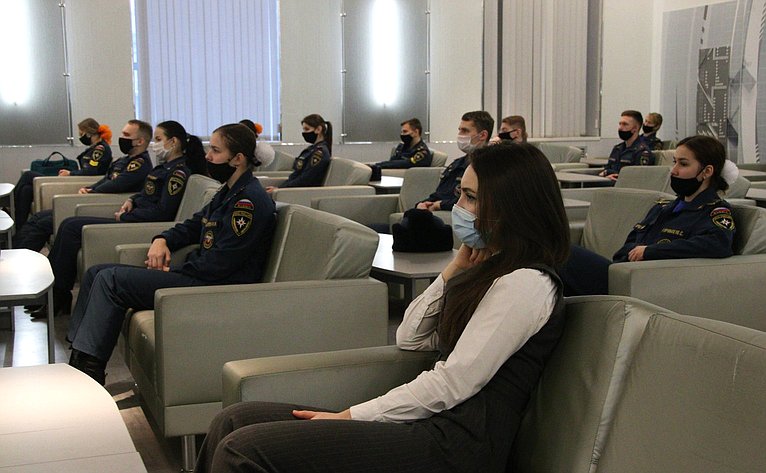 Заседание «круглого стола», приуроченного ко Дню Героев Отечества