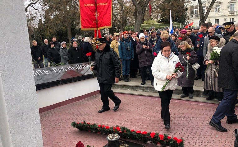 Лариса Мельник приняла участие в торжественных мероприятиях, посвящённых Дню памяти россиян, исполнявших служебный долг за пределами Отечества