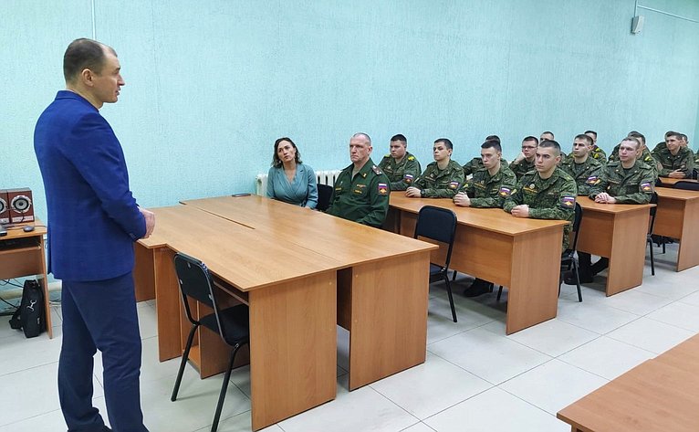 Дмитрий Перминов в ходе поездки в регион посетил Институт военно-технического образования ОмГТУ