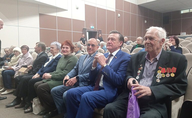 Сергей Рябухин встретился с ветеранами Ульяновского автозавода
