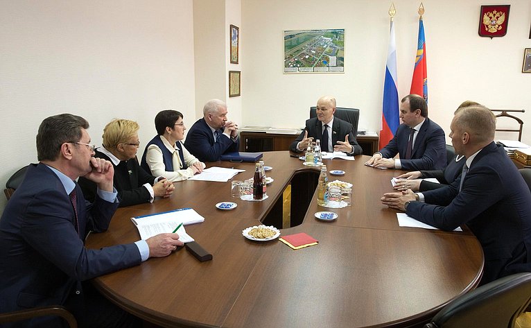 Михаил Щетинин провел встречу с делегацией Тюменской области во главе с председателем региональной областной Думы Сергеем Корепановым
