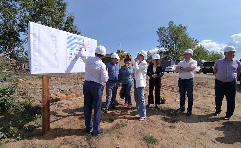 Сергей Михайлов провел совещание по вопросу строительства школы в городе Нерчинске Забайкальского края