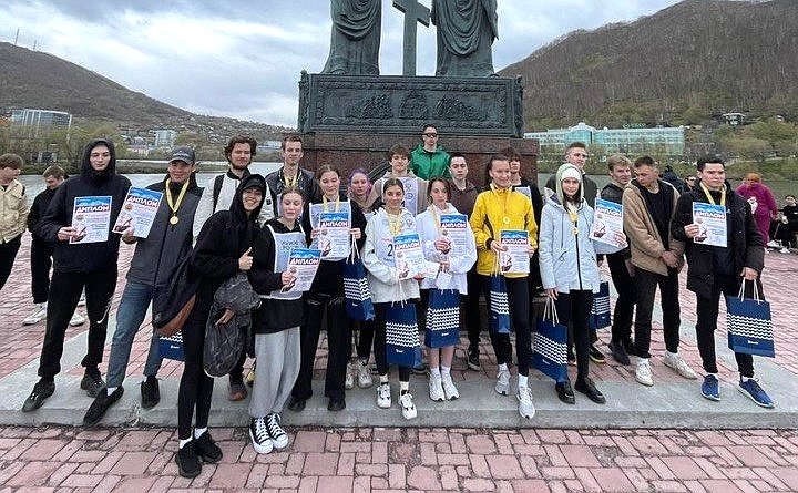 Валерий Пономарев в ходе работы в регионе дал старт ежегодным соревнованиям между студентами