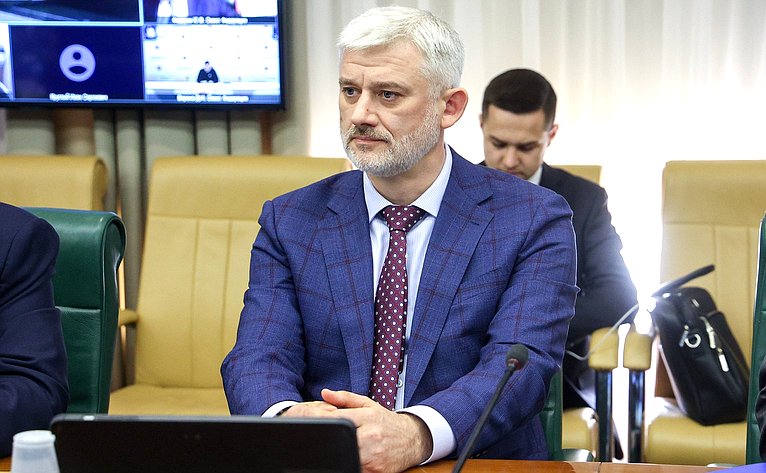 Заседание Совета по развитию транспортного комплекса в субъектах РФ при Совете Федерации