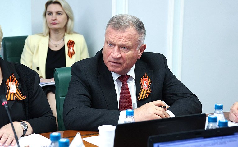 Расширенное заседание Комитета СФ по социальной политике (в рамках Дней Волгоградской области в Совете Федерации)